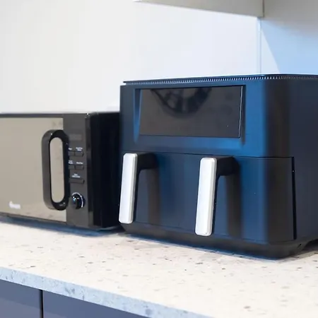 Hébergement de vacances Comfortable With Free Parking *